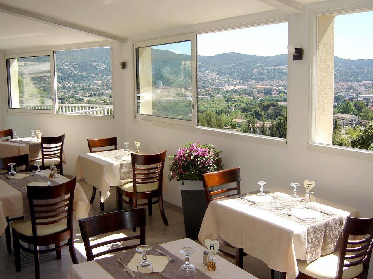 Logis Hotel Le Col De L'Ange Draguignan Dış mekan fotoğraf